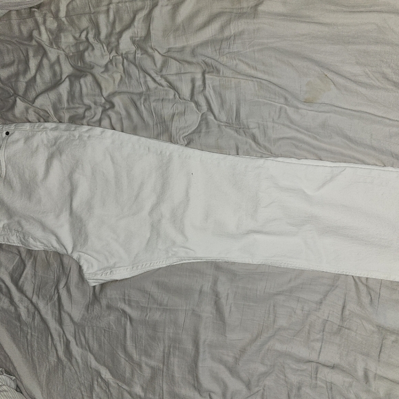 Ultra high rise, Slim straight, Curve love, White Abercrombie Jeans - Picture 6 of 9